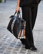 ساک دستی Burberry 2826 - تصویر 3