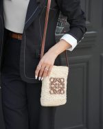 کیف حصیری loewe01