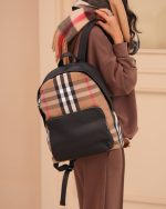کوله Burberry