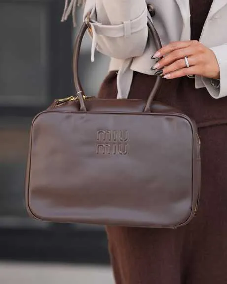 IMG_3461_361782_11zon کیف miumiu2159 - تصویر 1