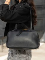 کیفbalenciaga-m37